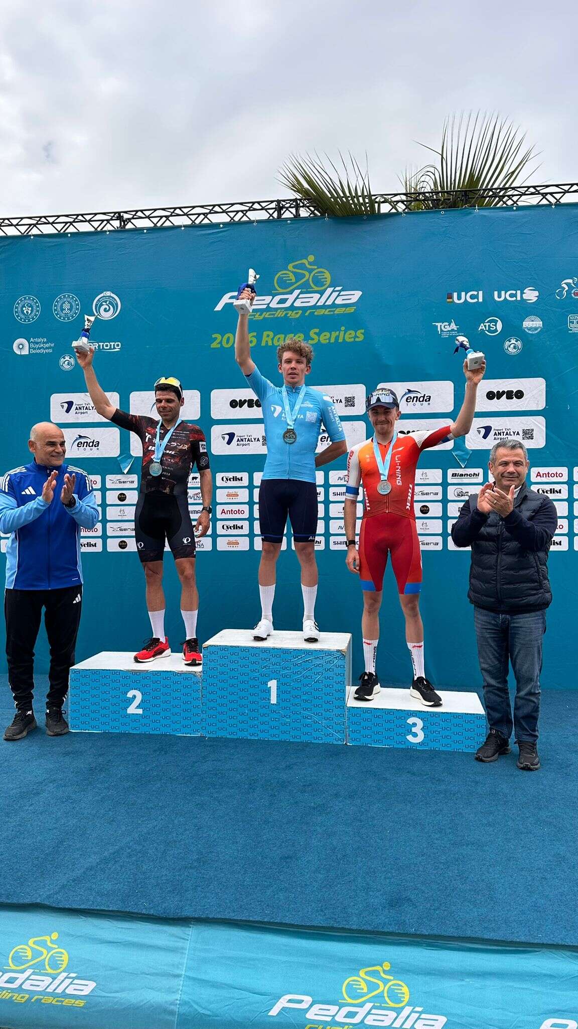 Büyükşehir Bisiklet Kıta Takımı Zirvede 4